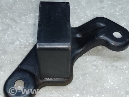 ФОТО Кріплення глушника для Nissan X-Trail T30 (01-08) Київ