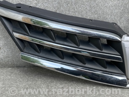 ФОТО Решітка радіатора для Nissan Tiida/Versa C11 Київ