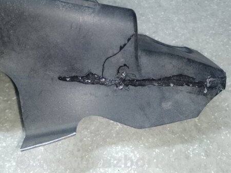 ФОТО дефлектор радіатора для Hummer H3 Київ