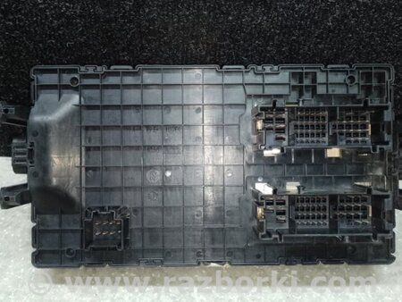 ФОТО Блок запобіжників моторний відсік для Hummer H3 Київ