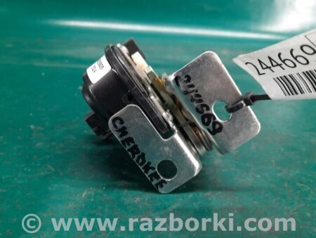 ФОТО Замок скла кришки багажника для Jeep Grand Cherokee (11-22) Київ