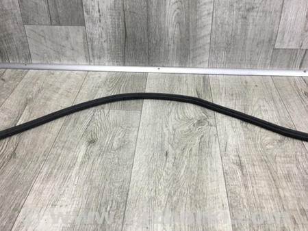 ФОТО Ущільнювач капота для Dodge Journey (2011-2020) Київ