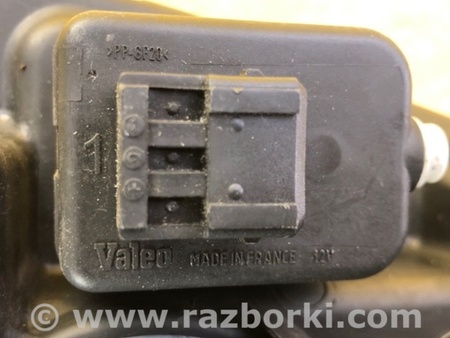 ФОТО Фара для Nissan Note E11 (2006-2013) Київ