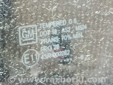 ФОТО Скло дверей для Hummer H3 Київ