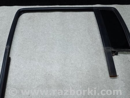 ФОТО Скло дверей глухе для Hummer H3 Київ