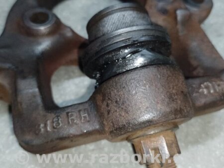 ФОТО Кулак поворотний для Hummer H3 Київ