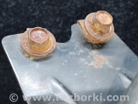 ФОТО Кронштейн підсилювача переднього бампера для Hummer H3 Київ