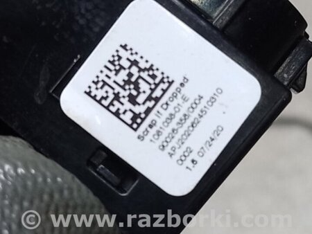 ФОТО Кнопка склопідіймача для Tesla Model Y Київ