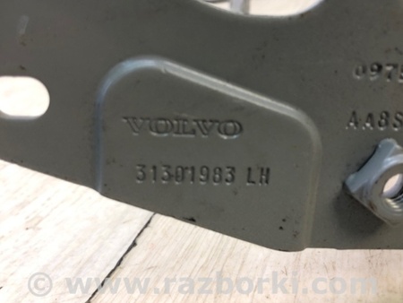 ФОТО Петля кришки багажника для Volvo S60 Київ
