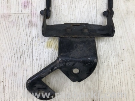 ФОТО Кронштейн кріплення запасного колеса для Hyundai Santa Fe I SM (00-06) Київ