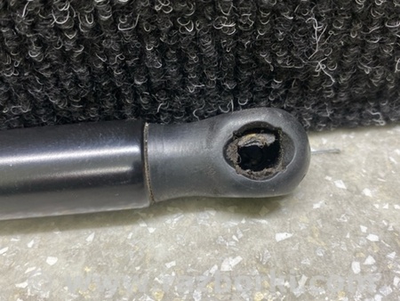 ФОТО Амортизатор кришки багажника для Hyundai Santa Fe III DM/NC (12-18) Київ