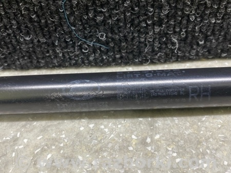 ФОТО Амортизатор кришки багажника для Hyundai Santa Fe III DM/NC (12-18) Київ