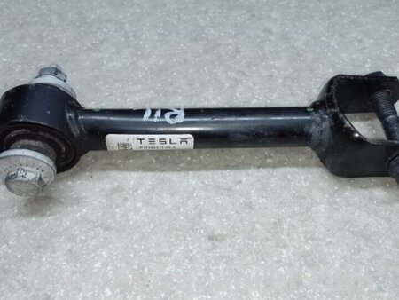 ФОТО Важіль задньої підвіски поперечний для Tesla Model Y Київ