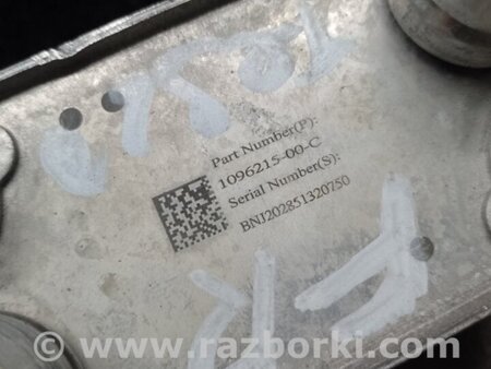 ФОТО Теплообмінник двигуна для Tesla Model Y Київ