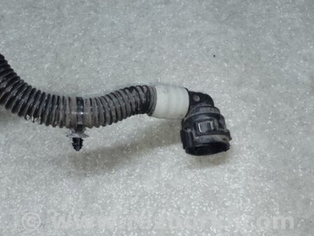 ФОТО Патрубок системи охолодження для Tesla Model Y Київ