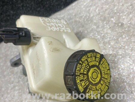 ФОТО Головний гальмівний циліндр для Ford Escape 4 (01.2018-...) Київ