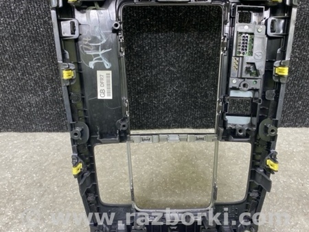 ФОТО Консоль центральна для Mazda CX-30 (2019-...) Київ