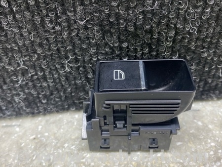 ФОТО Кнопка склопідіймача для Mazda CX-30 (2019-...) Київ