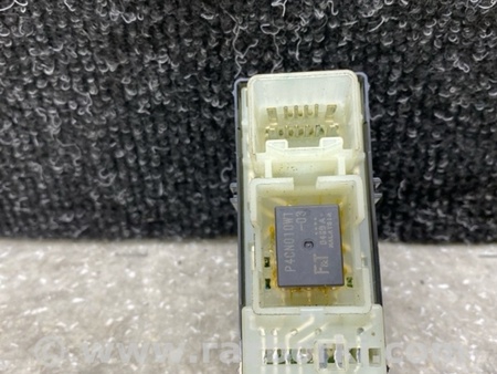 ФОТО Кнопка склопідіймача для Lexus GX Київ