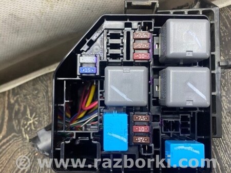 ФОТО Блок запобіжників моторний відсік для Toyota Camry 50 XV55 (14-18)  Київ