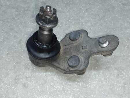 ФОТО Кульова опора для Toyota Sienna (03-10) Київ