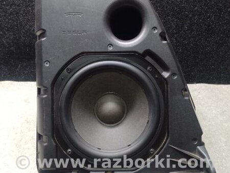 ФОТО Сабвуфер для Tesla Model Y Київ