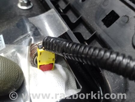 ФОТО Подушка безпеки в коліна для Tesla Model Y Київ