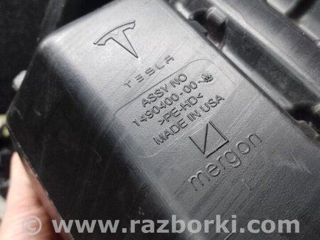 ФОТО Бачок омивача для Tesla Model Y Київ