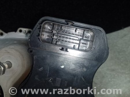 ФОТО Вакуумний підсилювач гальм для Tesla Model Y Київ