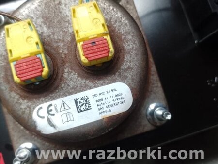 ФОТО Подушка безпеки пасажира для Tesla Model Y Київ