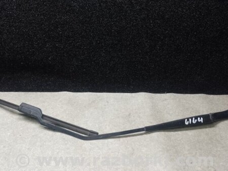 ФОТО Повідець склоочисника передній для Tesla Model Y Київ