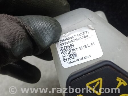 ФОТО Бачок розширювальний для Tesla Model Y Київ