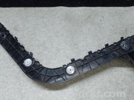 ФОТО Кронштейн заднього бампера для Tesla Model Y Київ