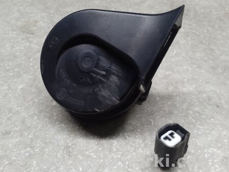 ФОТО Сигнал для Tesla Model Y Київ