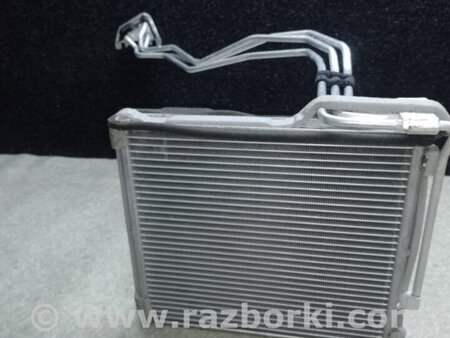 ФОТО Випарник кондиціонера для Tesla Model Y Київ