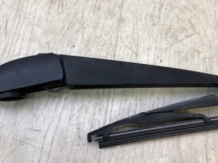 ФОТО Повідець склоочисника задній для Toyota RAV-4 IV (XA40) (12-18) Київ