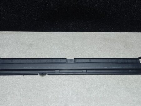 ФОТО дефлектор радіатора для Toyota Prius IV XW50 (15-22) Київ