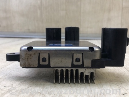 ФОТО Блок керування вентилятором радіатора для Toyota Sienna (11-16) Київ