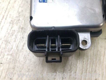 ФОТО Блок керування вентилятором радіатора для Toyota Sienna (11-16) Київ