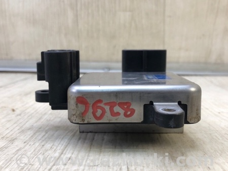 ФОТО Блок керування вентилятором радіатора для Toyota Venza Київ