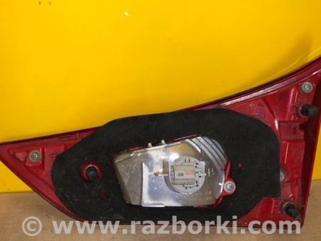 ФОТО Ліхтар внутрішній для Toyota Auris E180 (12-18) Київ