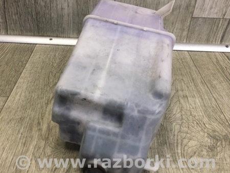 ФОТО Бачок омивача для Toyota Tacoma 2 (2005-2015) Київ