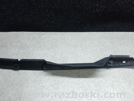 ФОТО Накладка крыла переднего внутренняя для Lexus CT200 (11-17) Київ