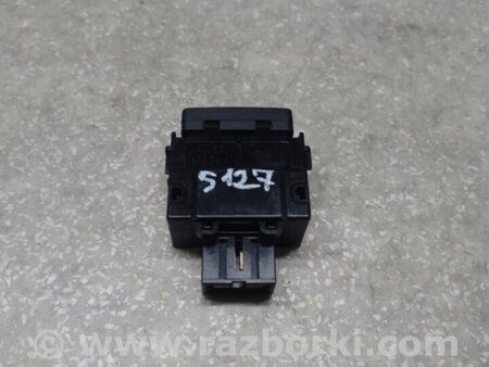 ФОТО Кнопка закрывания крышки багажника для Subaru Forester SJ S13 (12-18) Київ