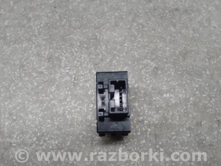 ФОТО Кнопка закрывания крышки багажника для Subaru Forester SJ S13 (12-18) Київ