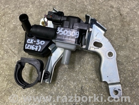 ФОТО Клапан вентиляції паливного бака для Mazda CX-30 (2019-...) Київ