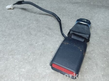 ФОТО Замок ременя безпеки для Toyota Camry 70 XV70 (17-23) Київ