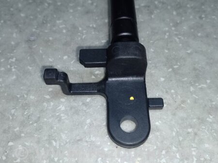 ФОТО Амортизатор кришки багажника для Toyota Camry 70 XV70 (17-23) Київ