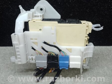 ФОТО Блок запобіжників салон для Toyota Camry 70 XV70 (17-23) Київ