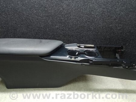 ФОТО Підлокітник для Toyota Camry 70 XV70 (17-23) Київ